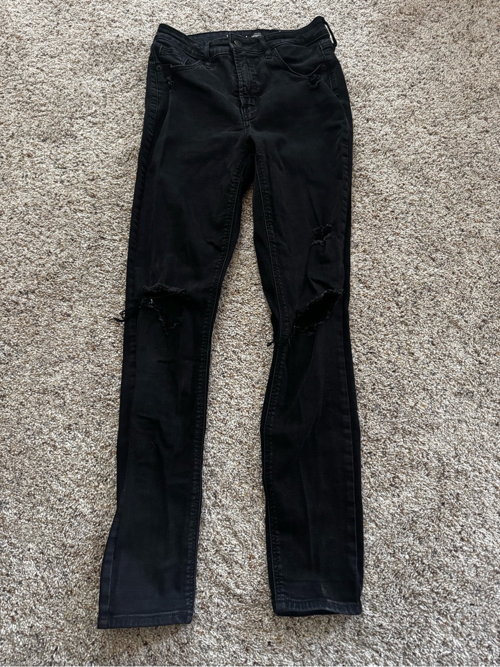 Old Navy Black Skinny Jeans with Knee Rips